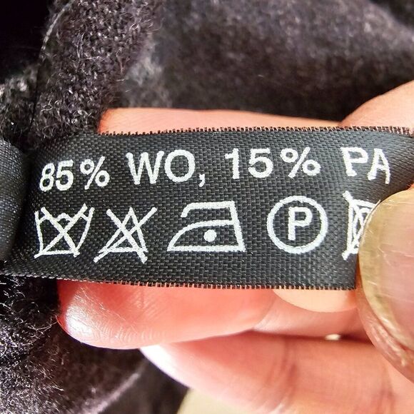 EUC ANNIKKI KARVINEN WOOL OVERSIZED TILE PATTERN LAPEL PONCHO ONE SIZE - Picture 12 of 16